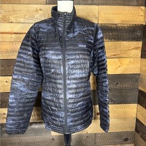 Patagonia Women's Navy Puffer Jacket